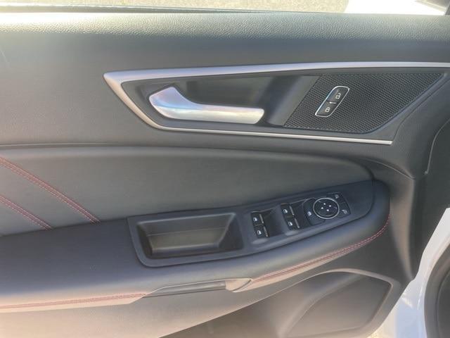 used 2022 Ford Edge car, priced at $24,000