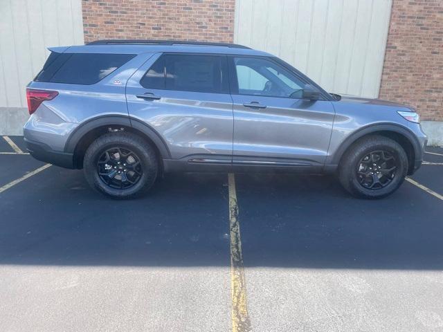 new 2024 Ford Explorer car, priced at $48,500