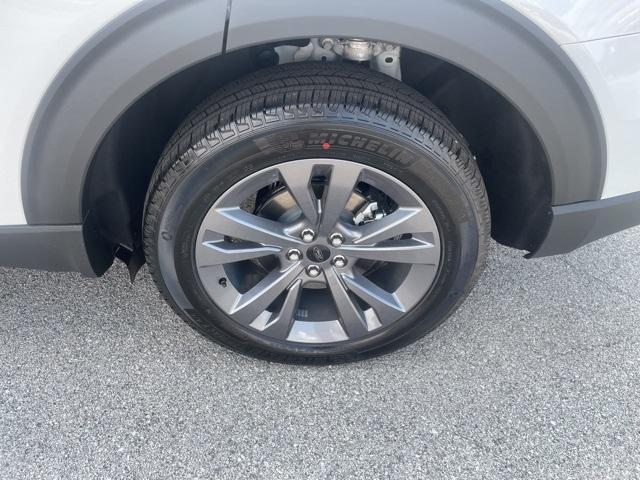 new 2025 Ford Explorer car, priced at $46,500