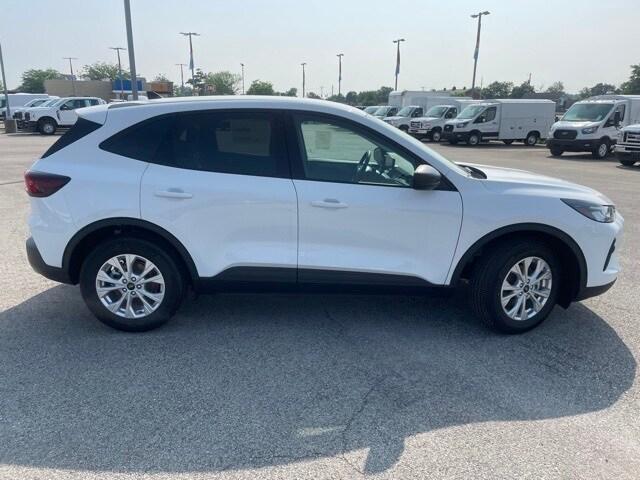 new 2025 Ford Escape car, priced at $28,000