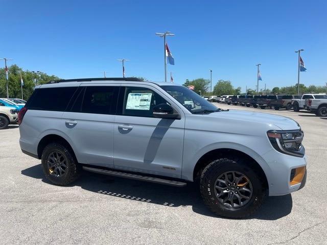 new 2025 Ford Expedition car, priced at $83,000