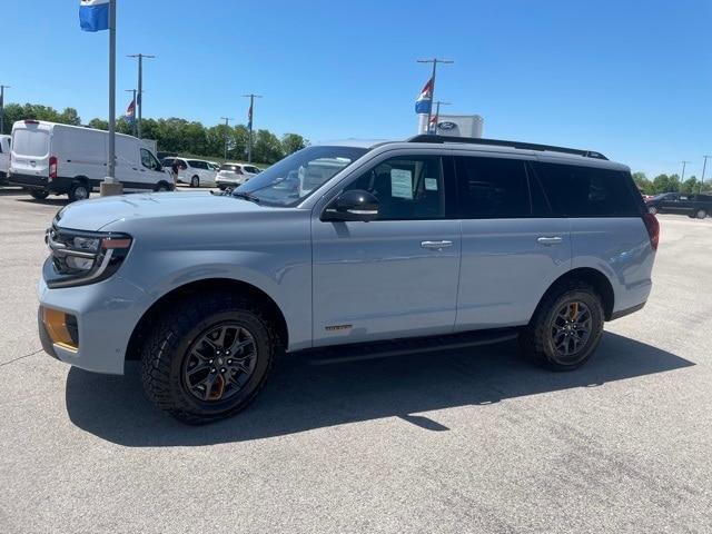 new 2025 Ford Expedition car, priced at $83,000