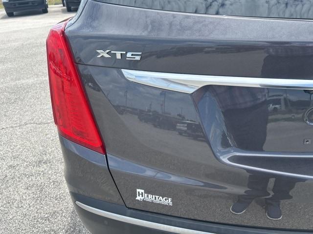 used 2017 Cadillac XT5 car, priced at $18,500