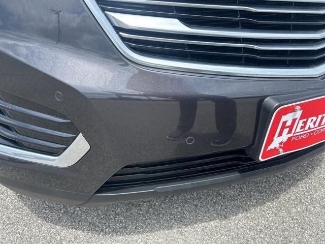 used 2017 Cadillac XT5 car, priced at $18,500