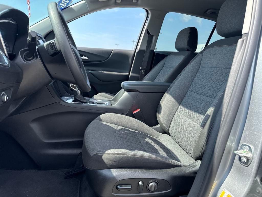 used 2023 Chevrolet Equinox car, priced at $23,195