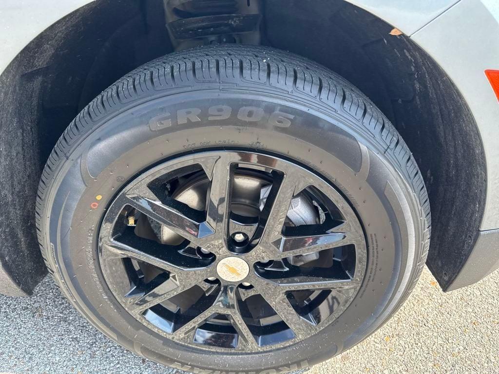used 2023 Chevrolet Equinox car, priced at $23,195