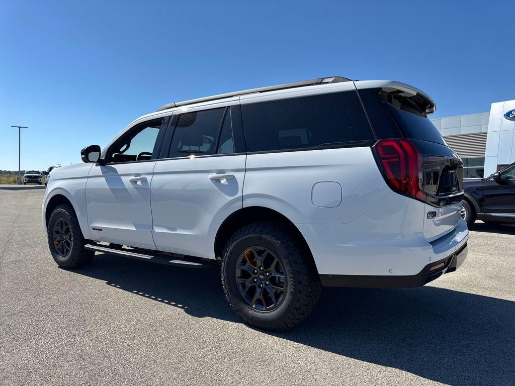 new 2025 Ford Expedition car, priced at $79,418