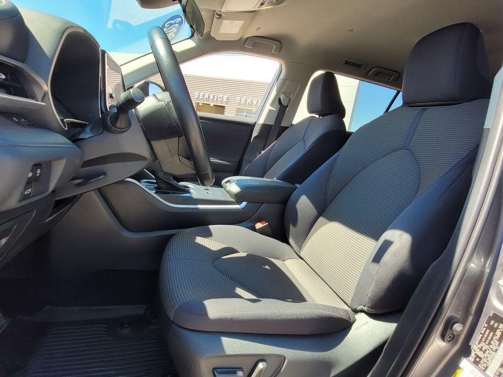 used 2023 Toyota Highlander car, priced at $29,499