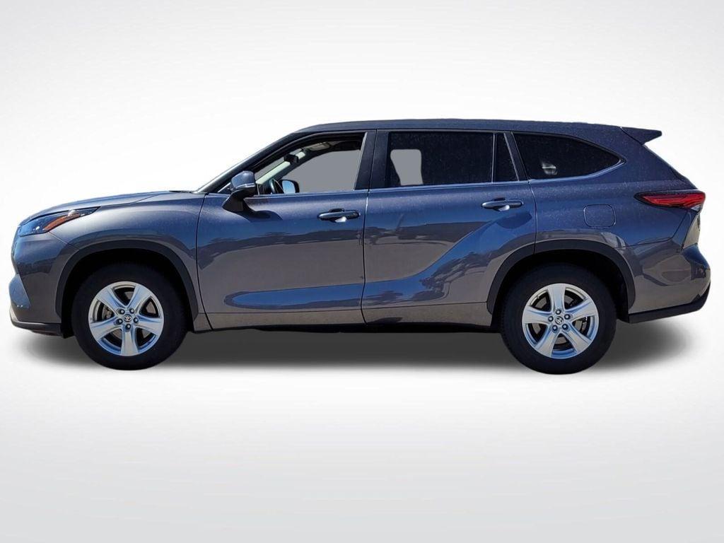 used 2023 Toyota Highlander car, priced at $29,499
