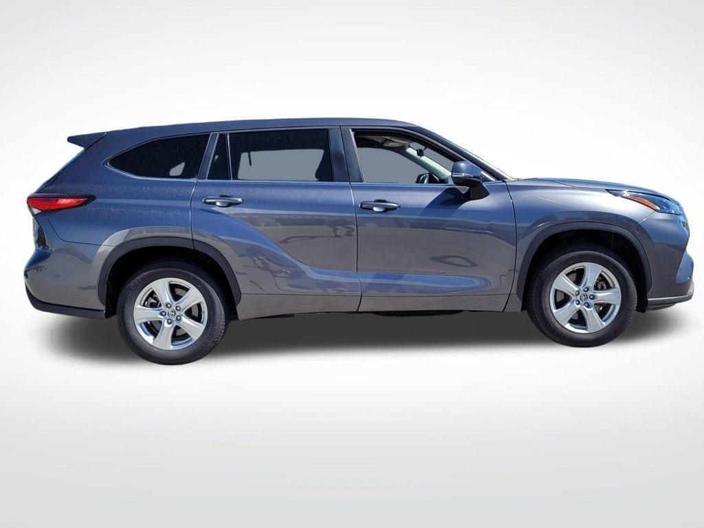 used 2023 Toyota Highlander car, priced at $29,499