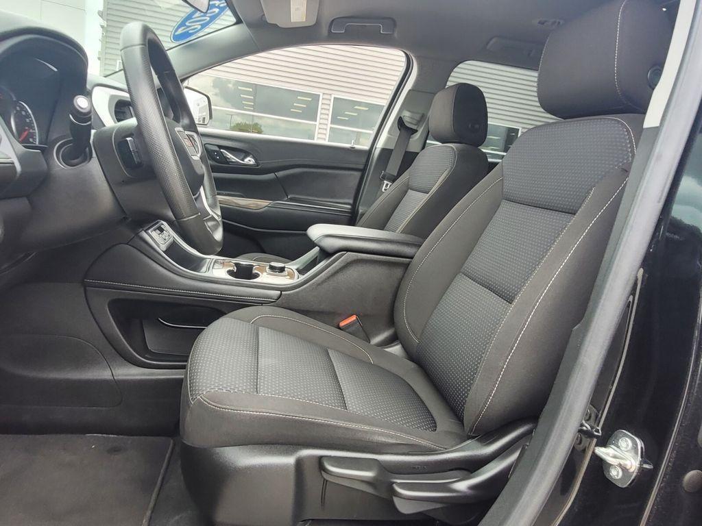 used 2023 GMC Acadia car, priced at $24,194