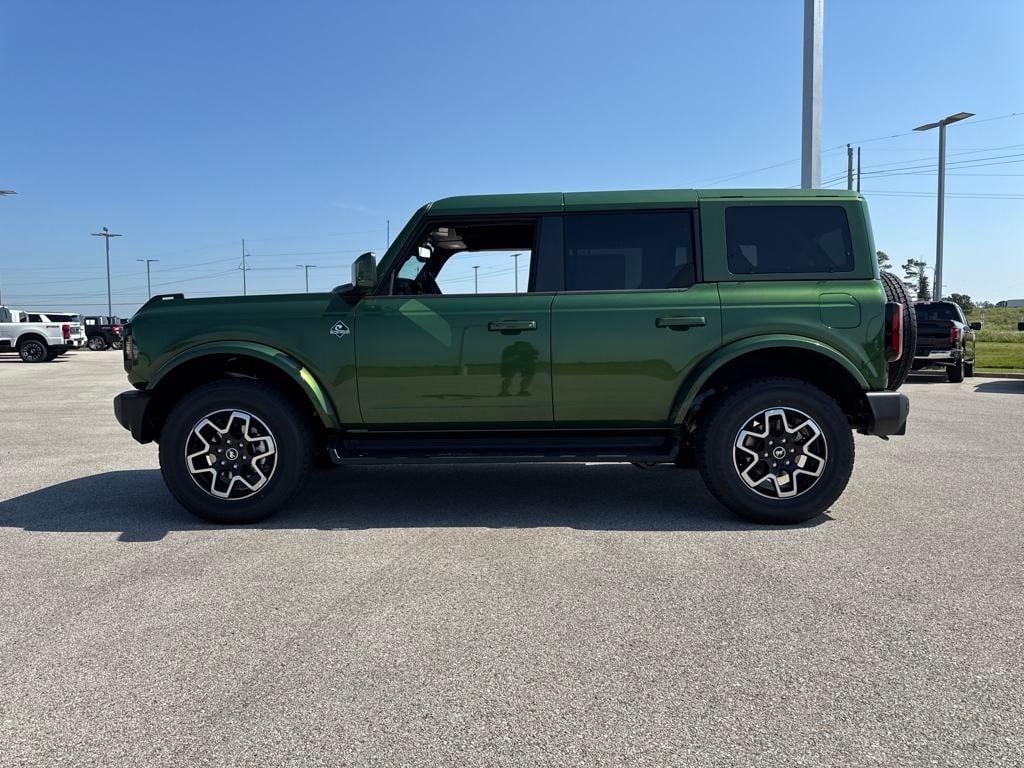 new 2025 Ford Bronco car, priced at $49,738