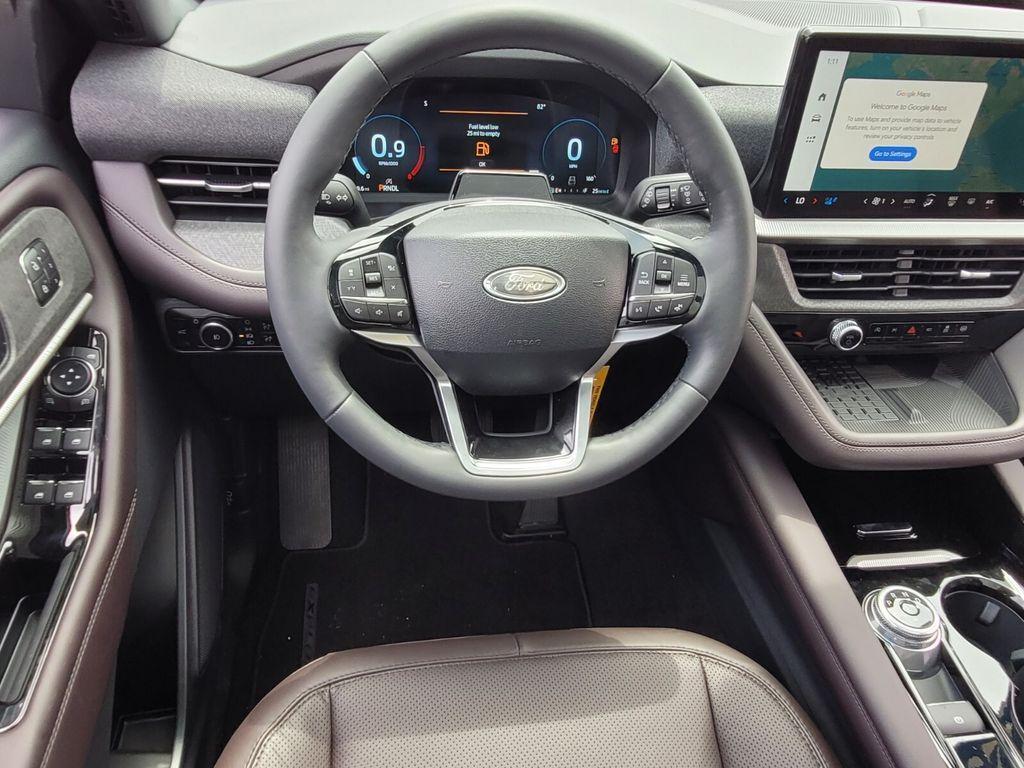 new 2025 Ford Explorer car, priced at $55,371