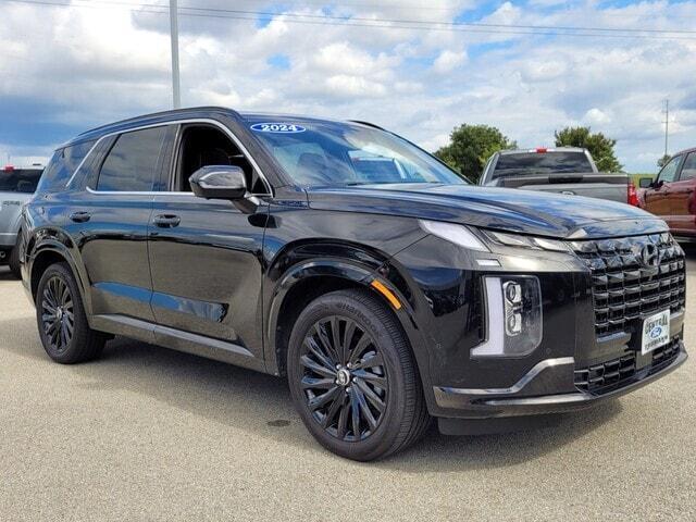 used 2024 Hyundai Palisade car, priced at $45,995