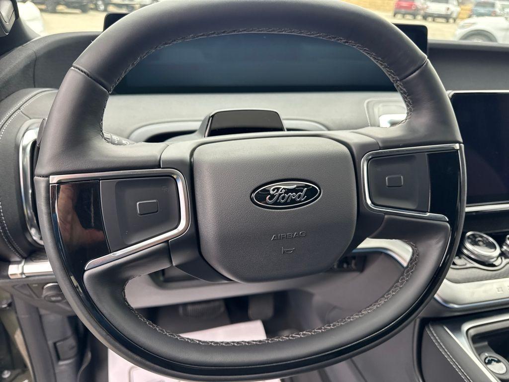 new 2025 Ford Expedition car, priced at $77,415