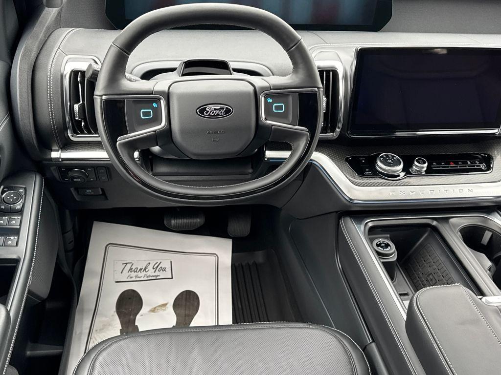 new 2025 Ford Expedition car, priced at $77,415