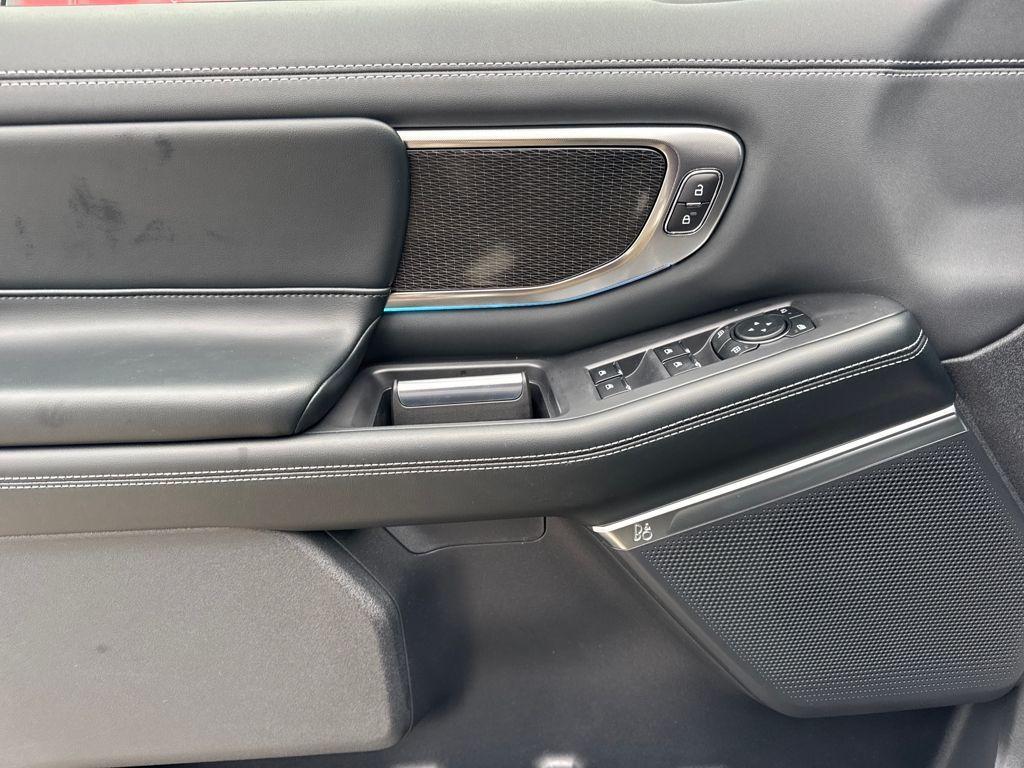 new 2025 Ford Expedition car, priced at $77,415