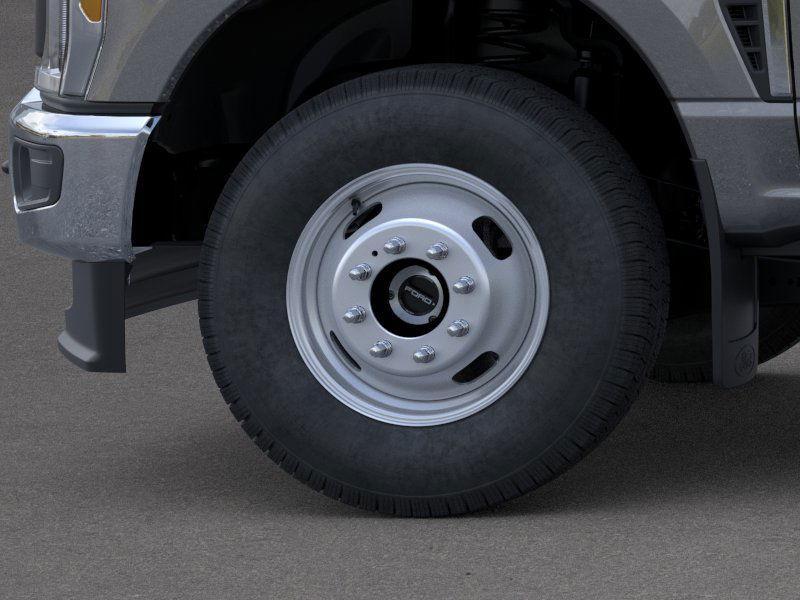 new 2025 Ford F-350 car, priced at $70,375