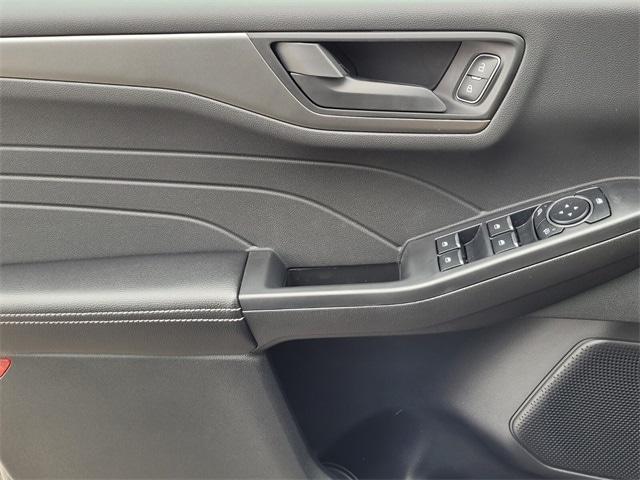 new 2025 Ford Escape car, priced at $28,047