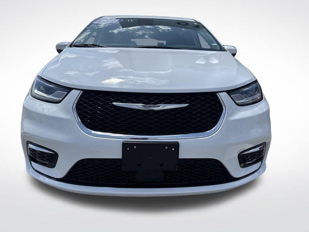 used 2023 Chrysler Pacifica car, priced at $24,995