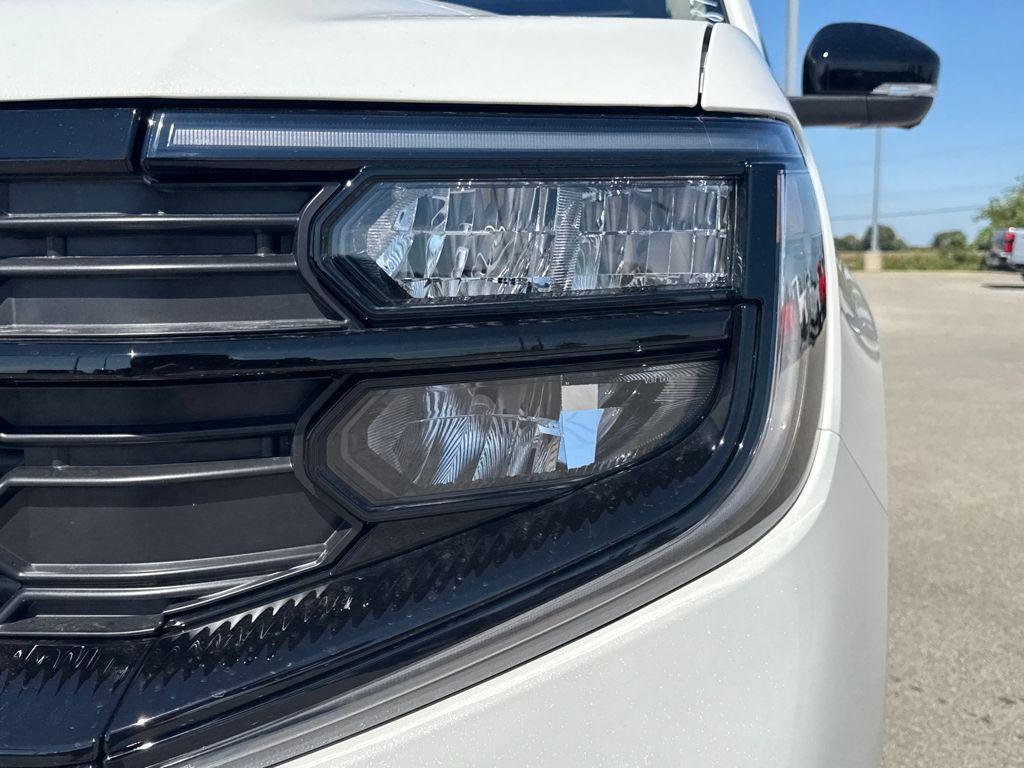 new 2025 Ford Expedition car, priced at $66,080