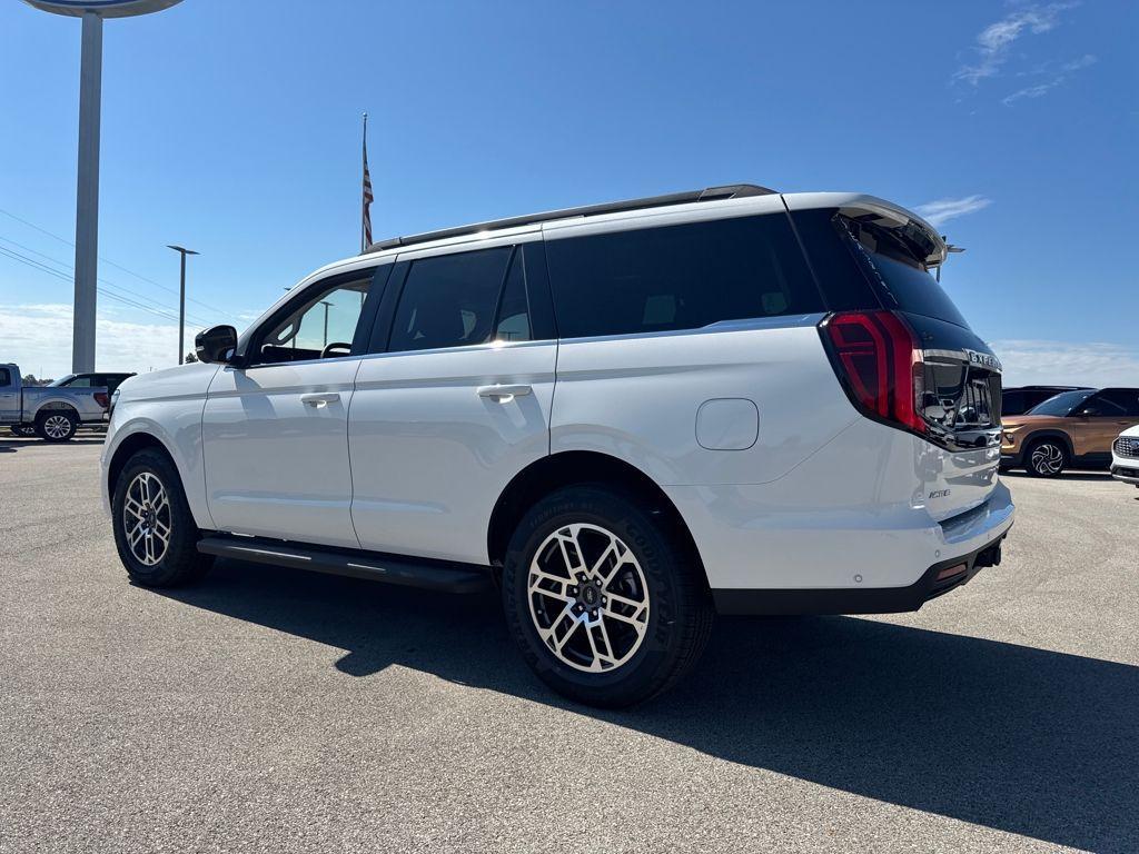 new 2025 Ford Expedition car, priced at $66,080