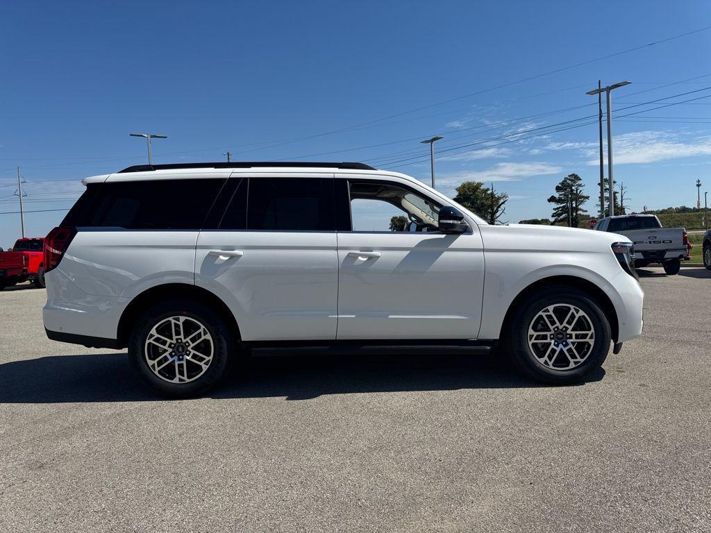 new 2025 Ford Expedition car, priced at $66,080