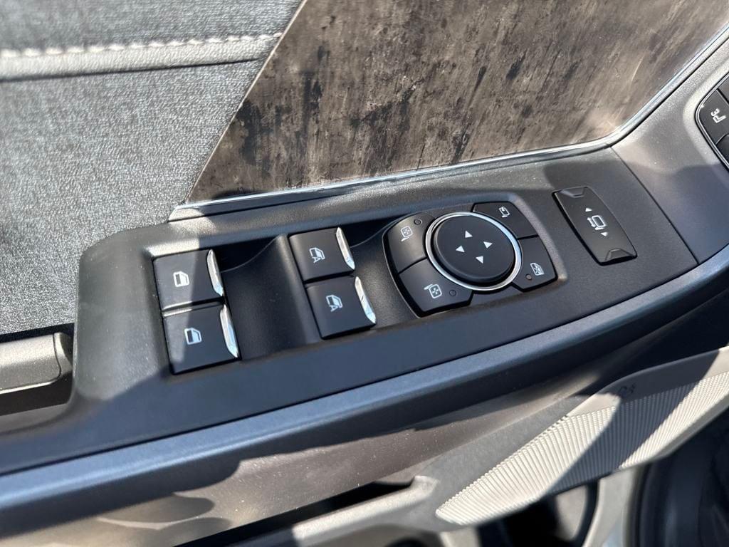 new 2025 Ford F-250 car, priced at $84,275
