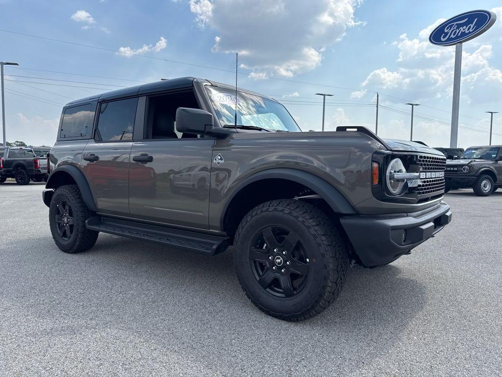 new 2025 Ford Bronco car, priced at $50,634