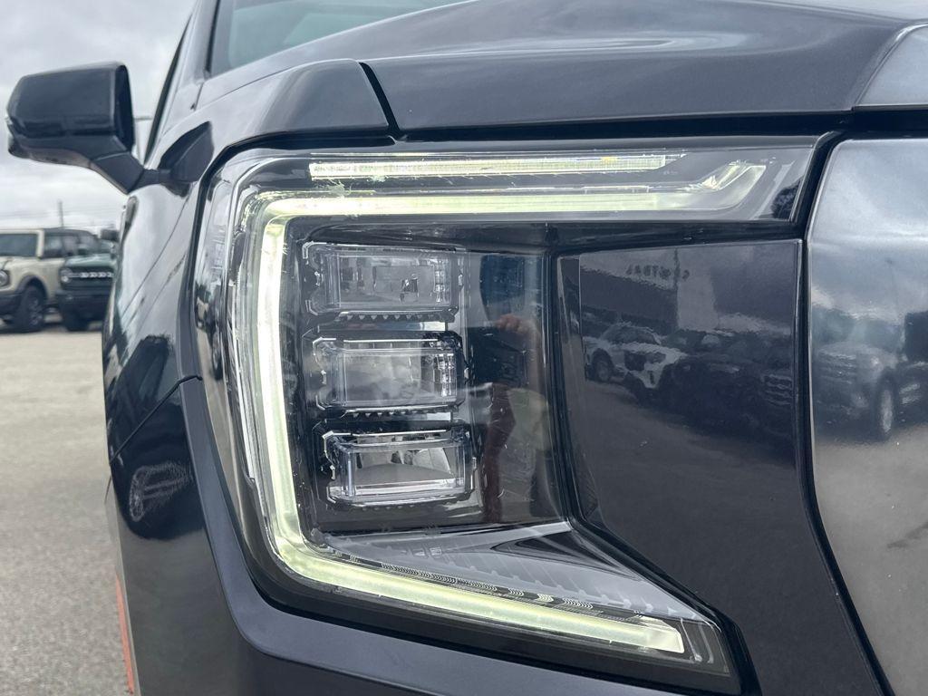 used 2024 GMC Yukon car, priced at $65,388