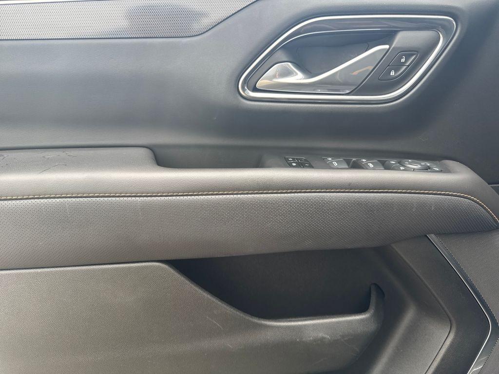 used 2024 GMC Yukon car, priced at $65,388