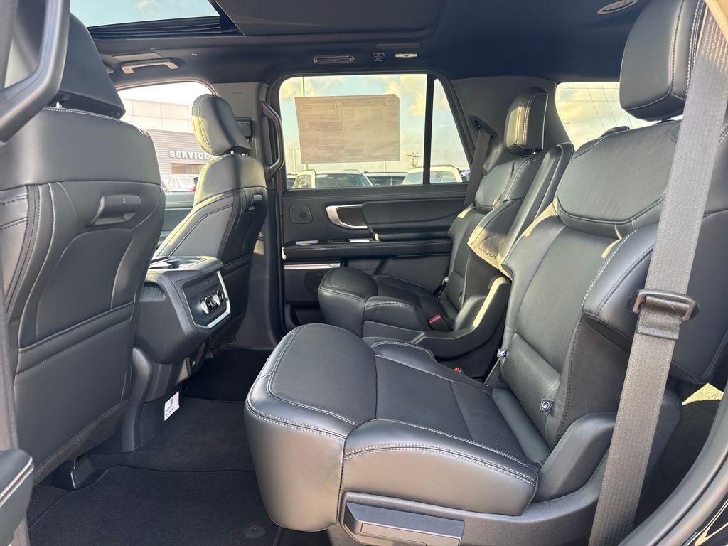 new 2025 Ford Expedition car, priced at $80,543