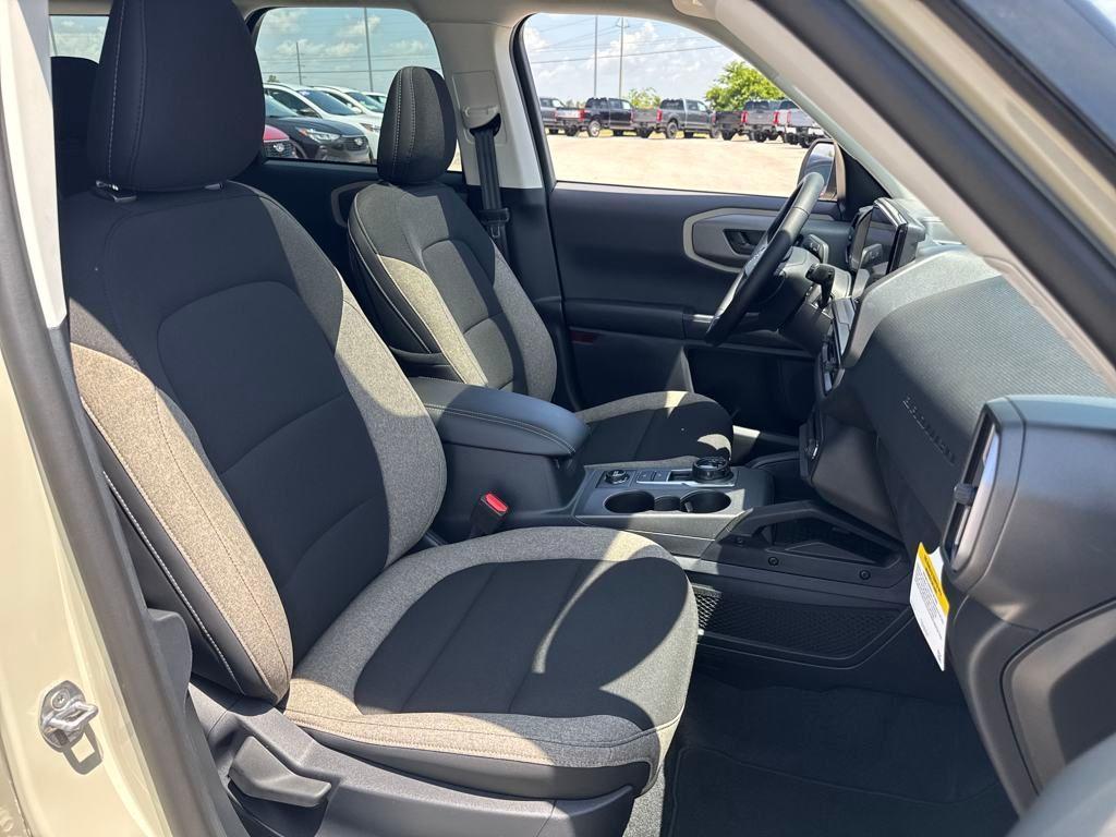 new 2025 Ford Bronco Sport car, priced at $35,621