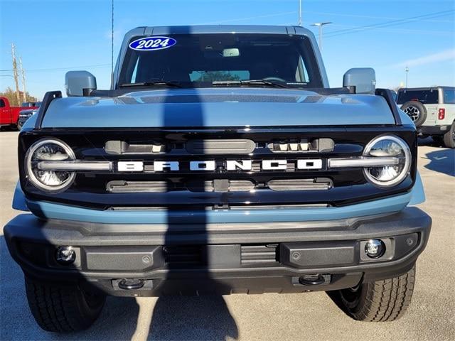 new 2024 Ford Bronco car, priced at $53,298