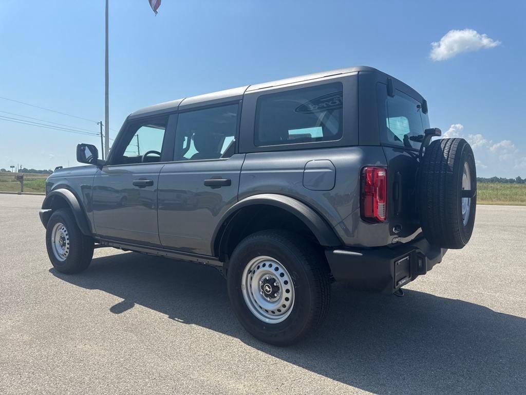 new 2025 Ford Bronco car, priced at $40,582
