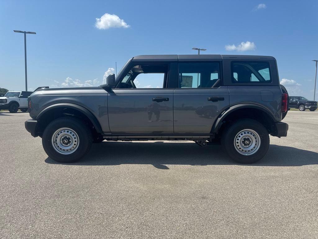 new 2025 Ford Bronco car, priced at $40,582