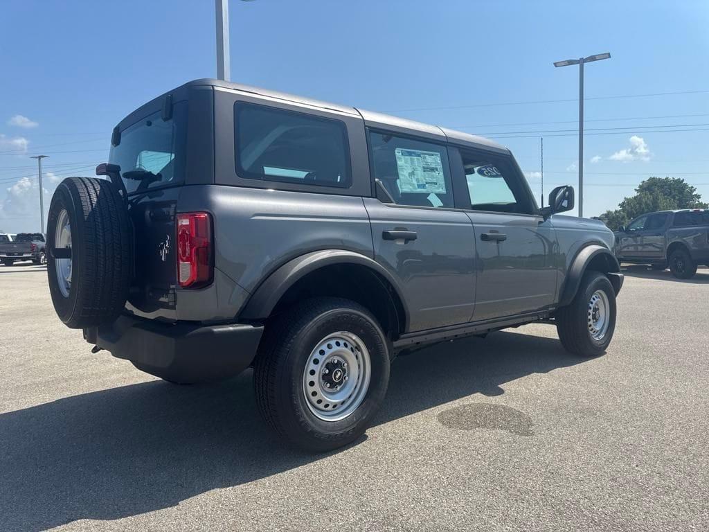 new 2025 Ford Bronco car, priced at $40,582