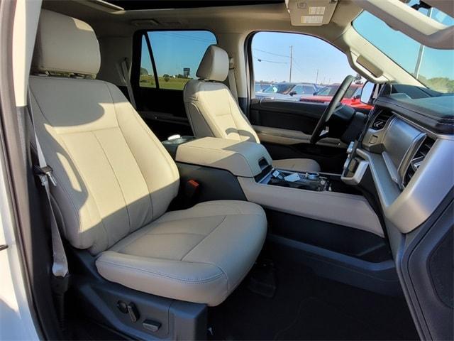 new 2024 Ford Expedition car, priced at $66,672