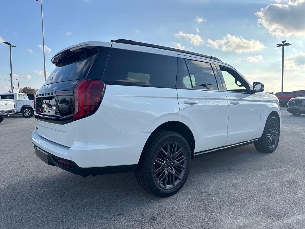 new 2025 Ford Expedition car, priced at $81,672