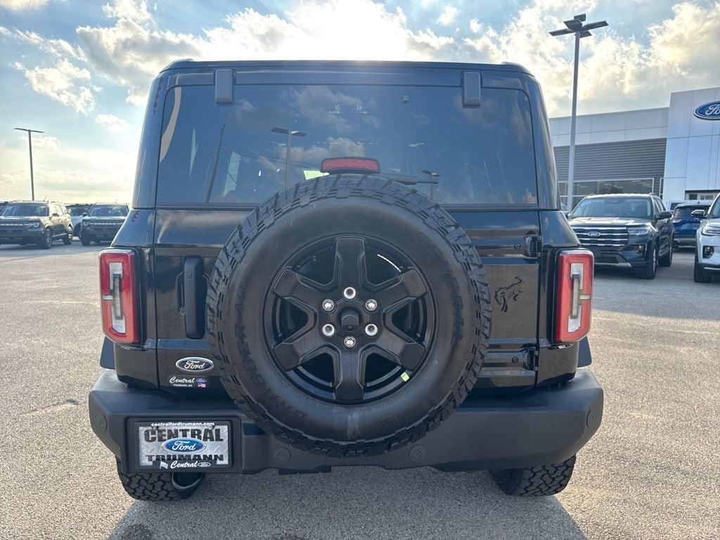 new 2025 Ford Bronco car, priced at $52,829