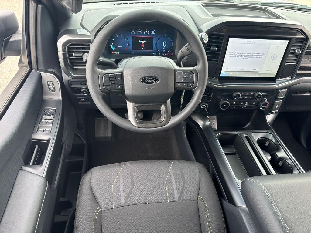 new 2025 Ford F-150 car, priced at $50,909