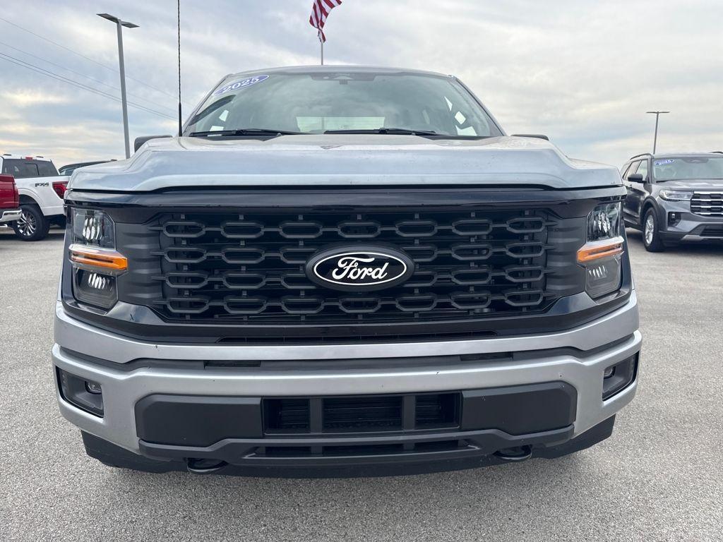 new 2025 Ford F-150 car, priced at $50,909