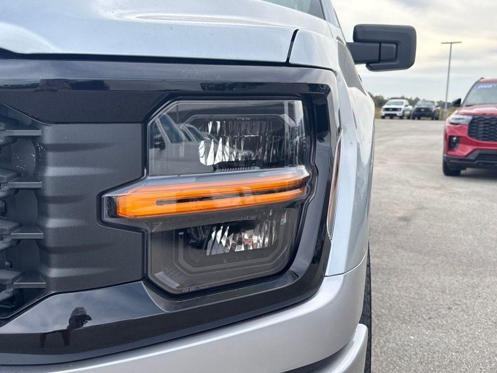 new 2025 Ford F-150 car, priced at $50,909