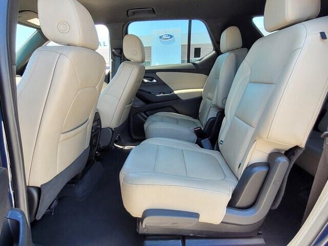 used 2022 Chevrolet Traverse car, priced at $32,266