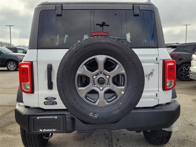 new 2024 Ford Bronco car, priced at $41,300