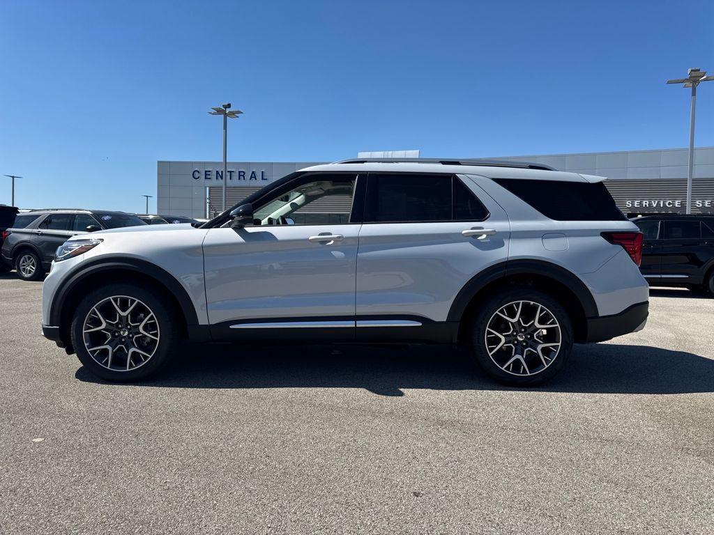 new 2025 Ford Explorer car, priced at $58,278