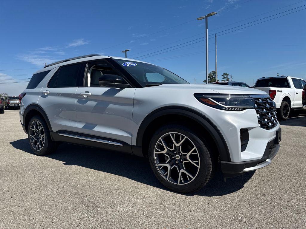 new 2025 Ford Explorer car, priced at $58,278