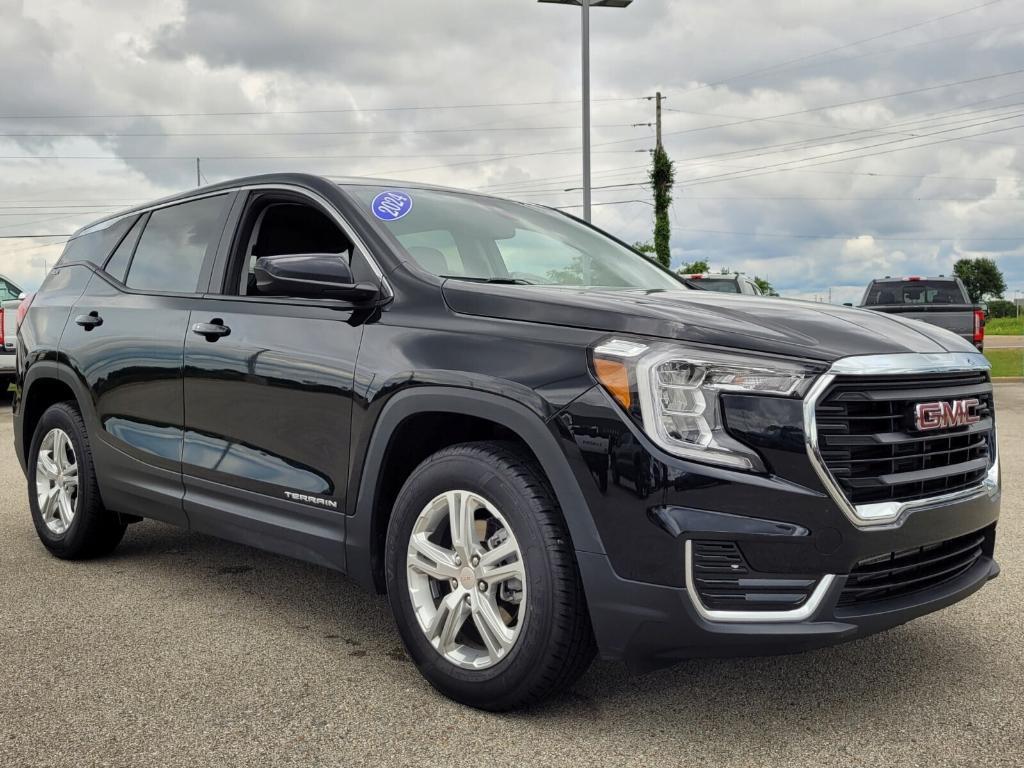 used 2024 GMC Terrain car, priced at $25,291