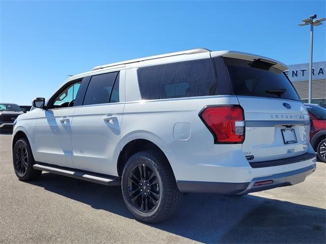 new 2024 Ford Expedition Max car, priced at $72,432