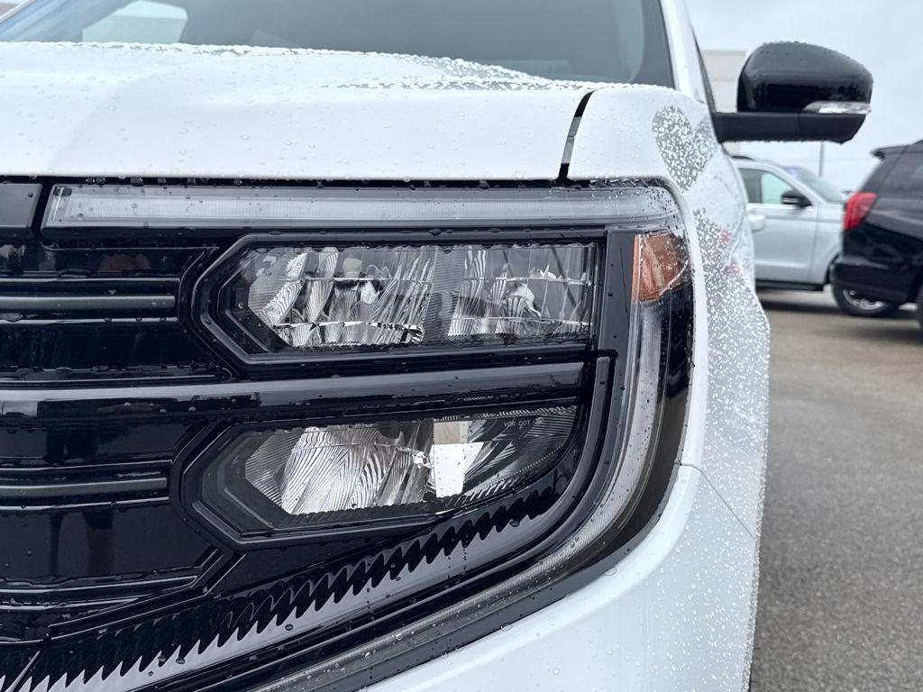 new 2025 Ford Expedition car, priced at $80,543